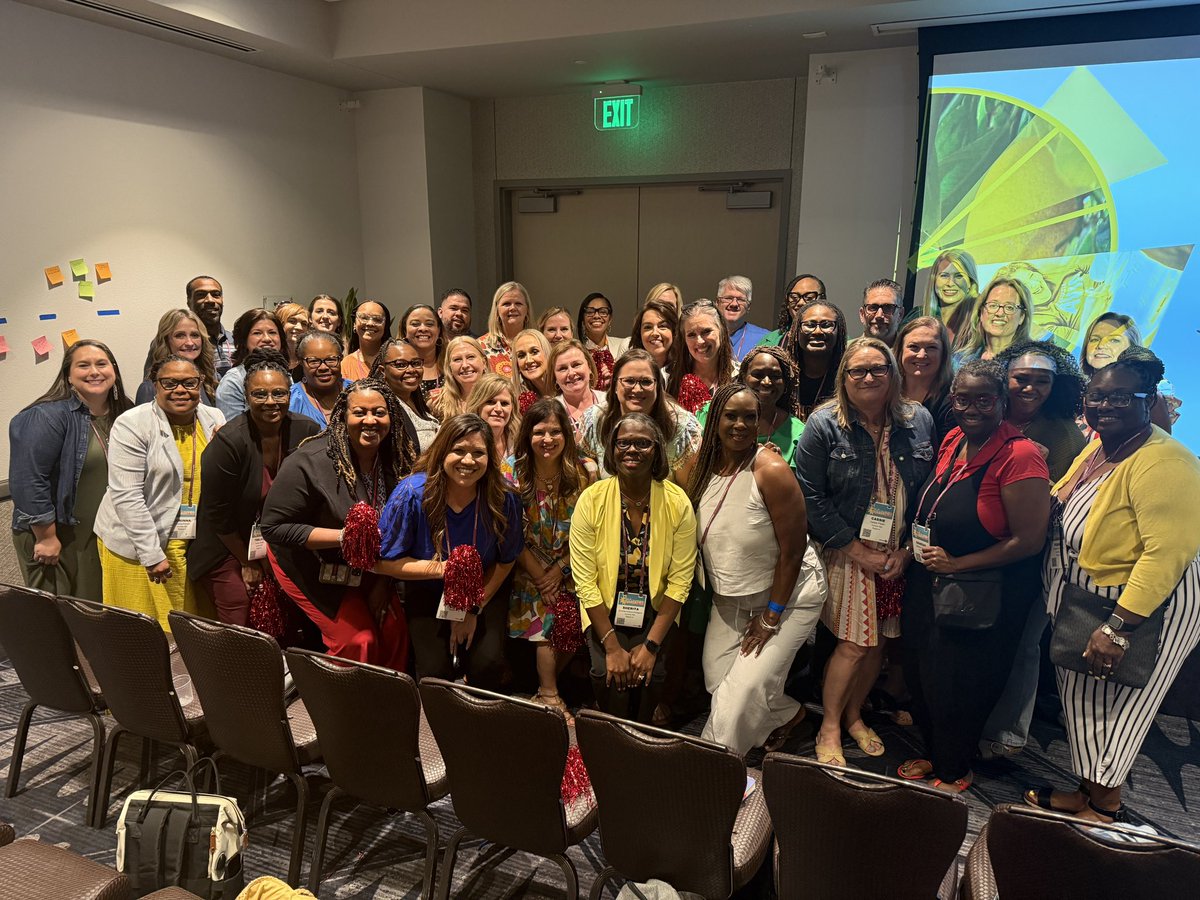 AlisonPier99145's tweet image. What a great week in TEPSA showcasing a fresh take on School Improvement for All!! 🍋🍋🍋@StephanieRDavi1 @Christy_Erb @HumbleISD