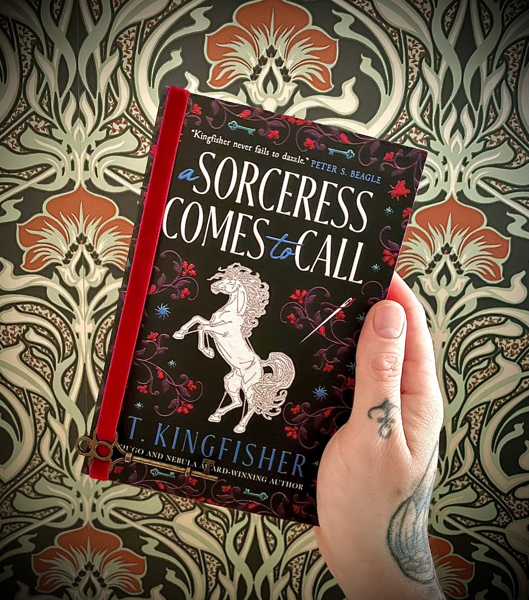 Dan-📚Bookseller/BookBlogger📚 (@dman1504) on Twitter photo 🪡 Dearest reader, my review of the magically witty #ASorceresscomestoCall by T. kingfisher is now available over on my instagram! 🪡
✨ A strong choice for Waterstones SFF Book of the Month! Grab yours now! ✨
Published by <a href="/TitanBooks/">Titan Books</a>
#booktwt #BookRecommendation 🪡 Dearest reader, my review of the magically witty #ASorceresscomestoCall by T. kingfisher is now available over on my instagram! 🪡
✨ A strong choice for Waterstones SFF Book of the Month! Grab yours now! ✨
Published by <a href="/TitanBooks/">Titan Books</a>
#booktwt #BookRecommendation
