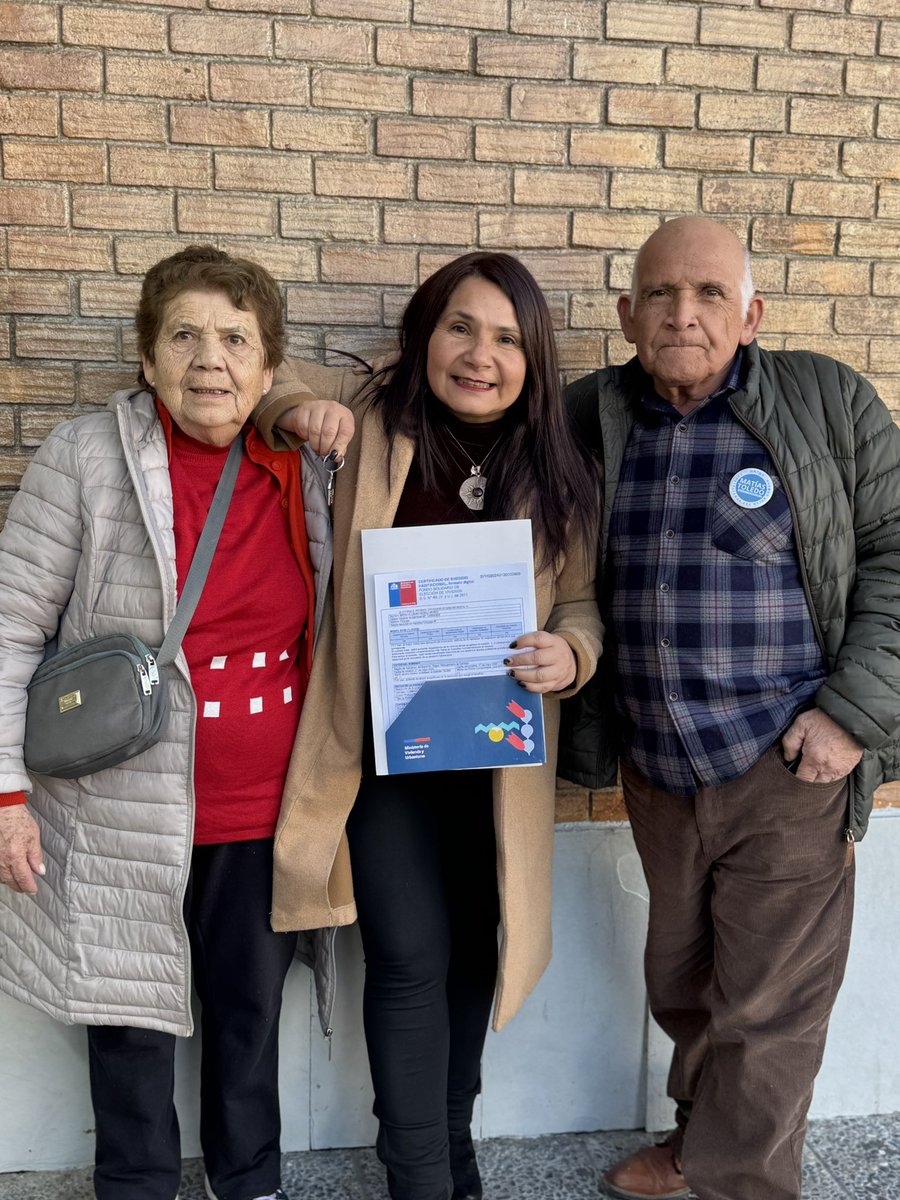 Excelentes noticias para 374 familias de Puente Alto y La Florida 🤩

En una alegre ceremonia, las y los integrantes de los futuros conjuntos Suyai y Eyzaguirre, recibieron sus subsidios habitacionales 📃