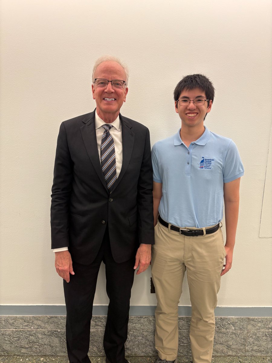 KansasACSCAN's tweet image. Thank you Senator @JerryMoran for meeting with @ACSCAN volunteer Matthew Chen from Overland Park, KS yesterday after the @SenateApprops @AppropsGOP LHHS Subcommittee hearing! We appreciate your support of #CancerResearch funding for @NIH.