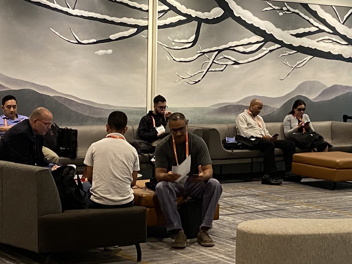 Some #aiconusa attendees got an early start this morning! This crisp Seattle air IS invigorating 😉
