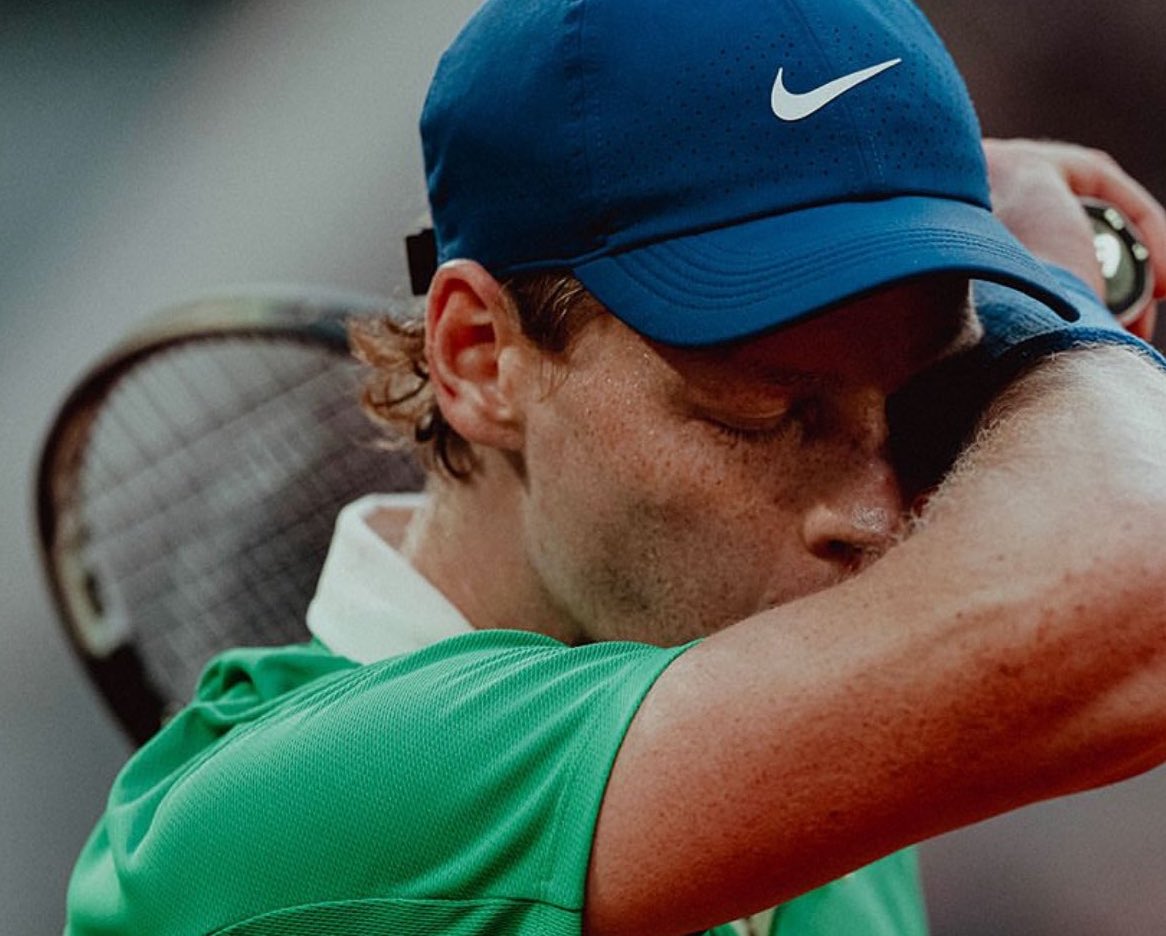 ًً (@redtyres) on Twitter photo 