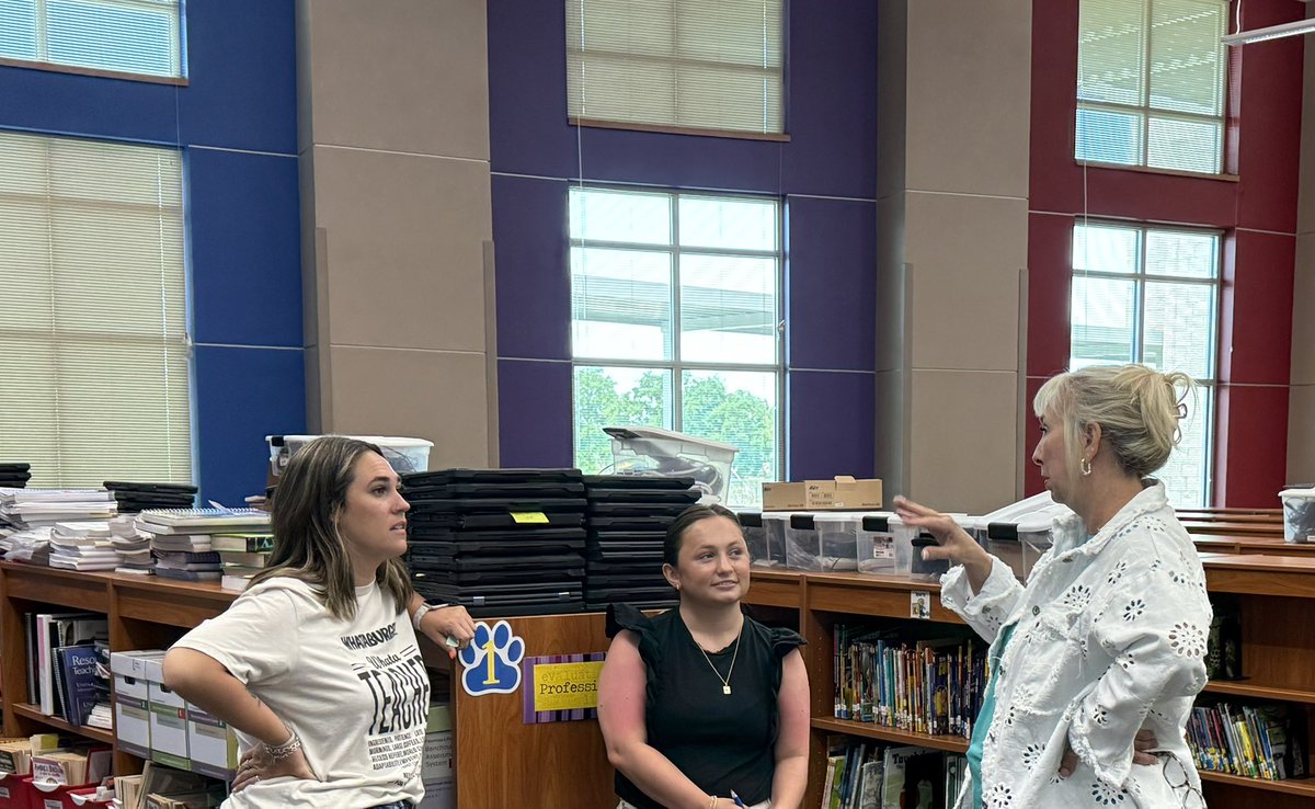 LPElemMathCoach's tweet photo. Kindergarten–2nd grade teachers dove into powerful learning yesterday during our Math PD! They explored how to structure an effective math block that builds strong number sense and keeps students engaged from start to finish. #LPMathMatters #LPLegacy #WEARELP https://t.co/weVlCS8rpa