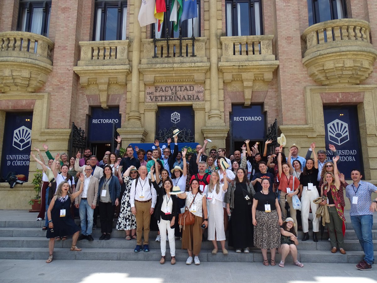 IN-HABIT H2020 UCO - CÓRDOBA (@in_uco) on Twitter photo 📸 Foto de familia del evento final #inhabitlegacy
5 años, 4 ciudades piloto, miles de personas implicadas y un legado compartido: bienestar inclusivo cocreado.
Gracias 💛💚❤️💙
<a href="/INHABIT_H2020/">IN-HABIT H2020</a> <a href="/Univcordoba/">Universidad Córdoba</a> <a href="/SustLabUCO/">María del Mar Delgado (University of Cordoba)</a>
<a href="/unito/">Università di Torino</a> <a href="/dfcspain/">Design for Change España</a> <a href="/Unipisa/">Università di Pisa</a> <a href="/VARCITIES1/">VARCITIES</a> <a href="/patiosaxerquia/">PAX - Patios Axerquía</a> 📸 Foto de familia del evento final #inhabitlegacy
5 años, 4 ciudades piloto, miles de personas implicadas y un legado compartido: bienestar inclusivo cocreado.
Gracias 💛💚❤️💙
<a href="/INHABIT_H2020/">IN-HABIT H2020</a> <a href="/Univcordoba/">Universidad Córdoba</a> <a href="/SustLabUCO/">María del Mar Delgado (University of Cordoba)</a>
<a href="/unito/">Università di Torino</a> <a href="/dfcspain/">Design for Change España</a> <a href="/Unipisa/">Università di Pisa</a> <a href="/VARCITIES1/">VARCITIES</a> <a href="/patiosaxerquia/">PAX - Patios Axerquía</a>