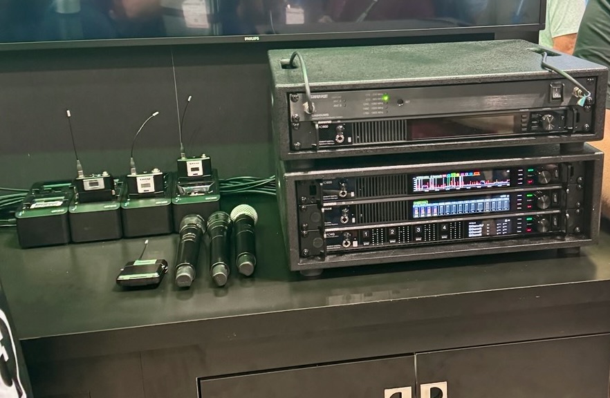 What are we seeing at InfoComm 2025?  Here's a smattering of Day 1 introductions...
<a href="/Absen_Inc/">Absen Inc</a> X136 F Folding LED Screen
<a href="/shure/">Shure</a> ANX4 Scalable Wireless Receiver

Call your fave Excellence Rep post-show for an in-person update.

#infocomm2025 #avindustryevents #proav #avexperts