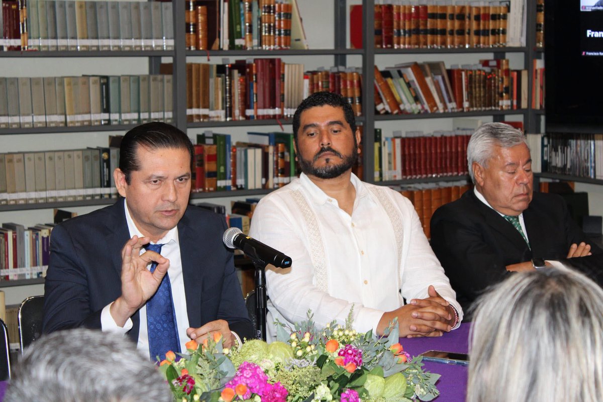 AMFEMX's tweet image. La AMFE y el Tribunal Electoral del Poder Judicial de la Federación (TEPJF), firman Convenio Marco de Colaboración para la Defensoría Pública Electoral para las Mujeres. Este importante acto fue acompañado de personal del TEPJF y de fiscalías electorales del país.