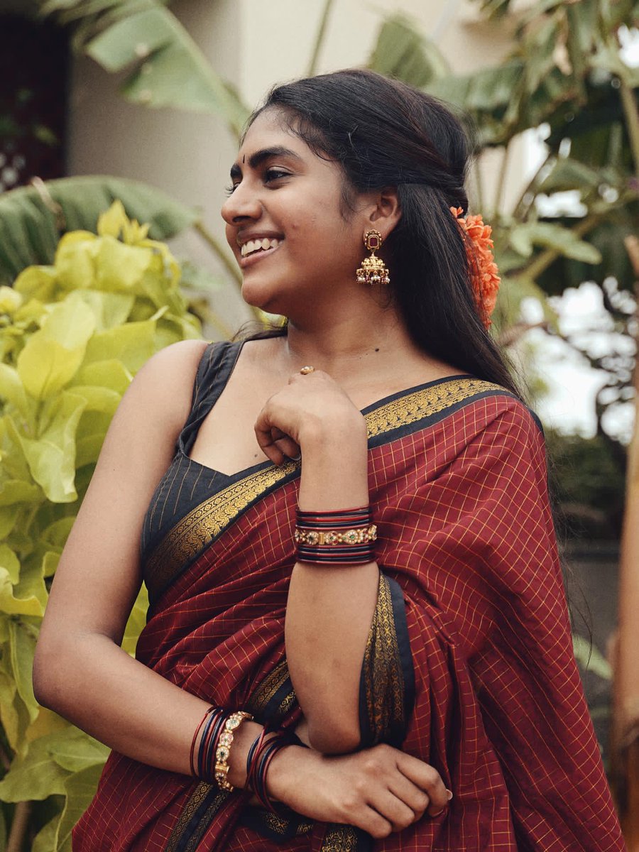 KollywoodCinima's tweet image. #NimishaSajayan Gorgeous Look

📷 #Nimisha 😍

#KollywoodCinima #KcGallery #KcPic