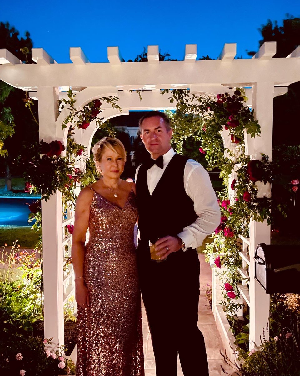 YeardleySmith's tweet image. Happy Anniversary, my Loveβ₯οΈ. 3 years ago today you put a ring on it πππ. (It was the best wedding!) YME and I love you with all my everything. β₯οΈ