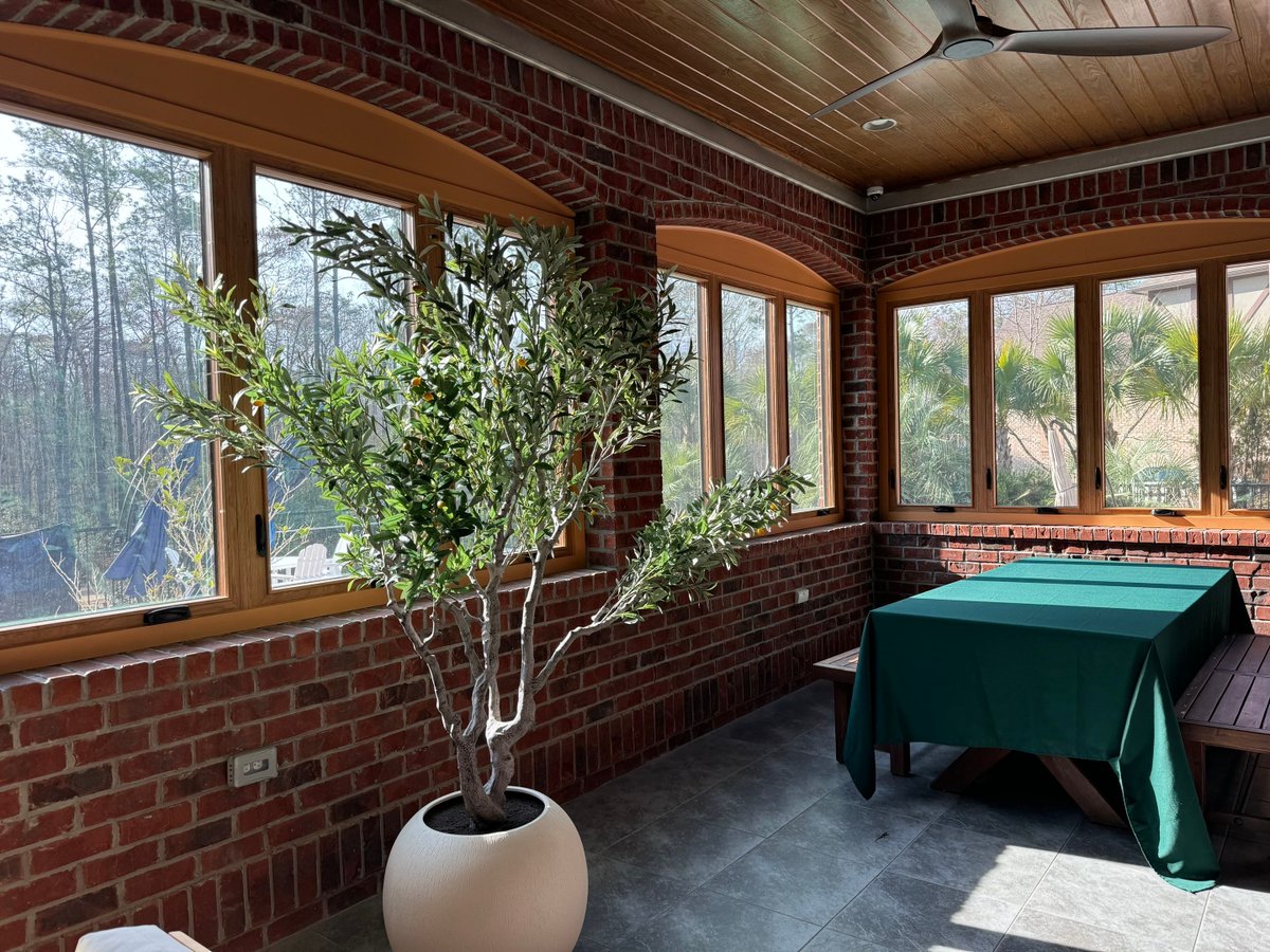 contractxterior's tweet image. Out with the old, in with the OKNA 🔲✨

These new windows offer sleek style, energy savings, and serious performance!
Upgrade your view—and your home’s efficiency.

#OKNAWindows #WindowReplacement #HomeUpgrade #EnergyEfficient #ContractExteriors