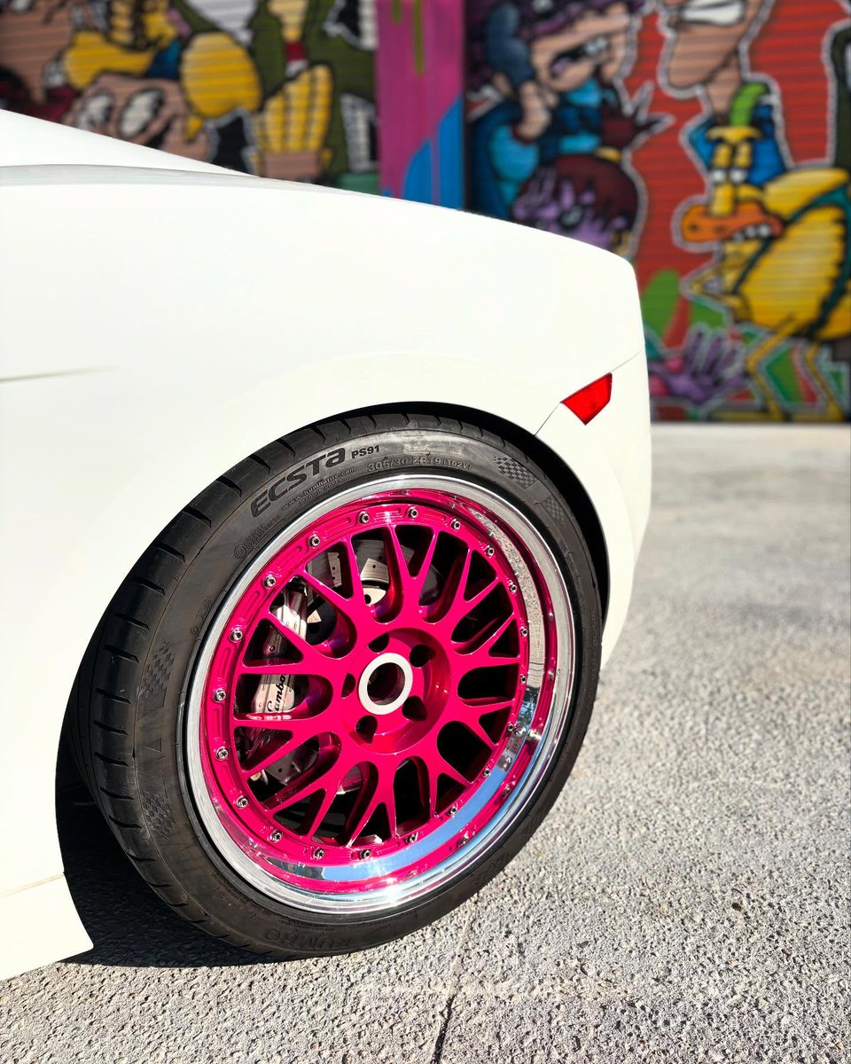 KumhoTireUSA's tweet photo. On Wednesdays, we wear pink #KumhoTire
IG: redlinepowdercoating
Photo by @shinemoney_tobin
#EcstaPS91 https://t.co/pVlEYIZzKg