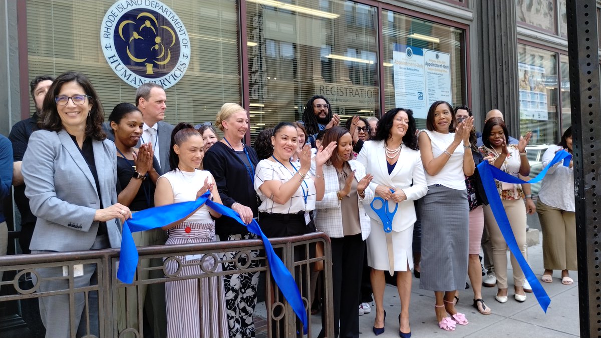 LGSabinaMatos's tweet image. Today we cut the ribbon on the new @ri_eohhs DHS facility in the Shephard building in #Providence.