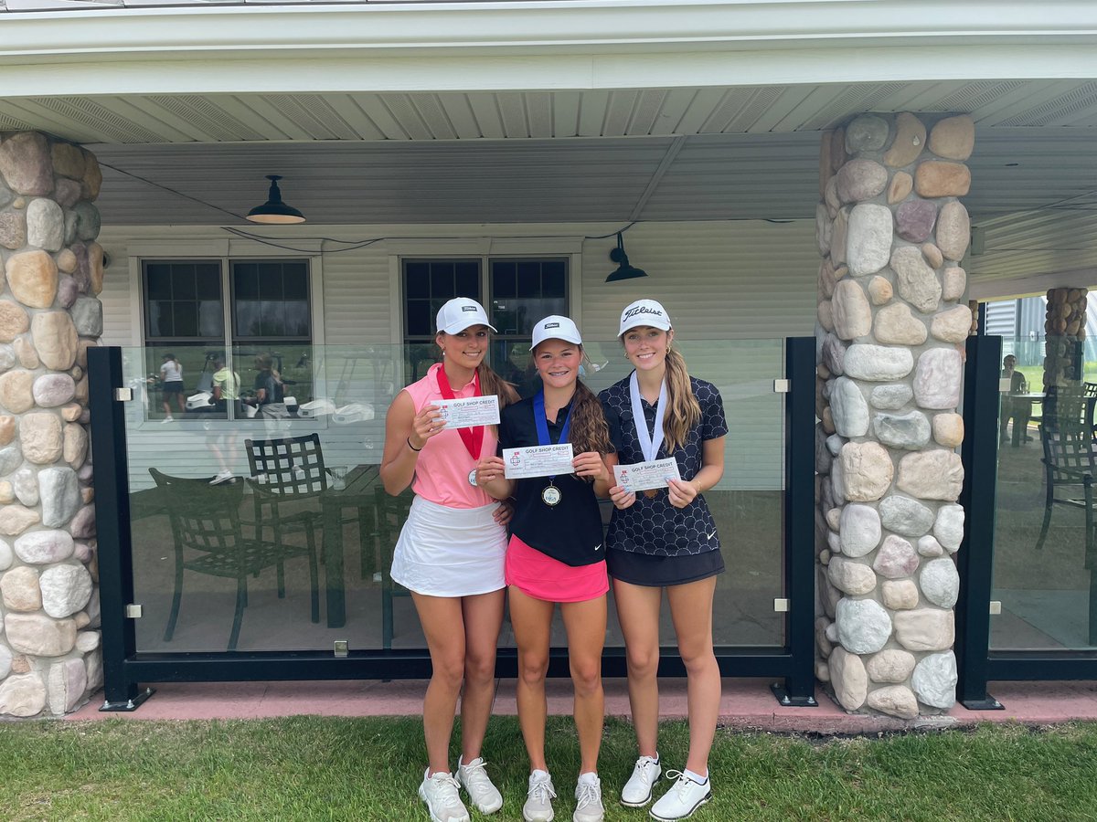 DakJuniorGolf's tweet photo. Girls 16-18 #Osgood ⛳️ results:
@JuliaMelhus 🥇
@Madischue 🥈
Addy Bjerke 🥉 https://t.co/OeseH6y7ot