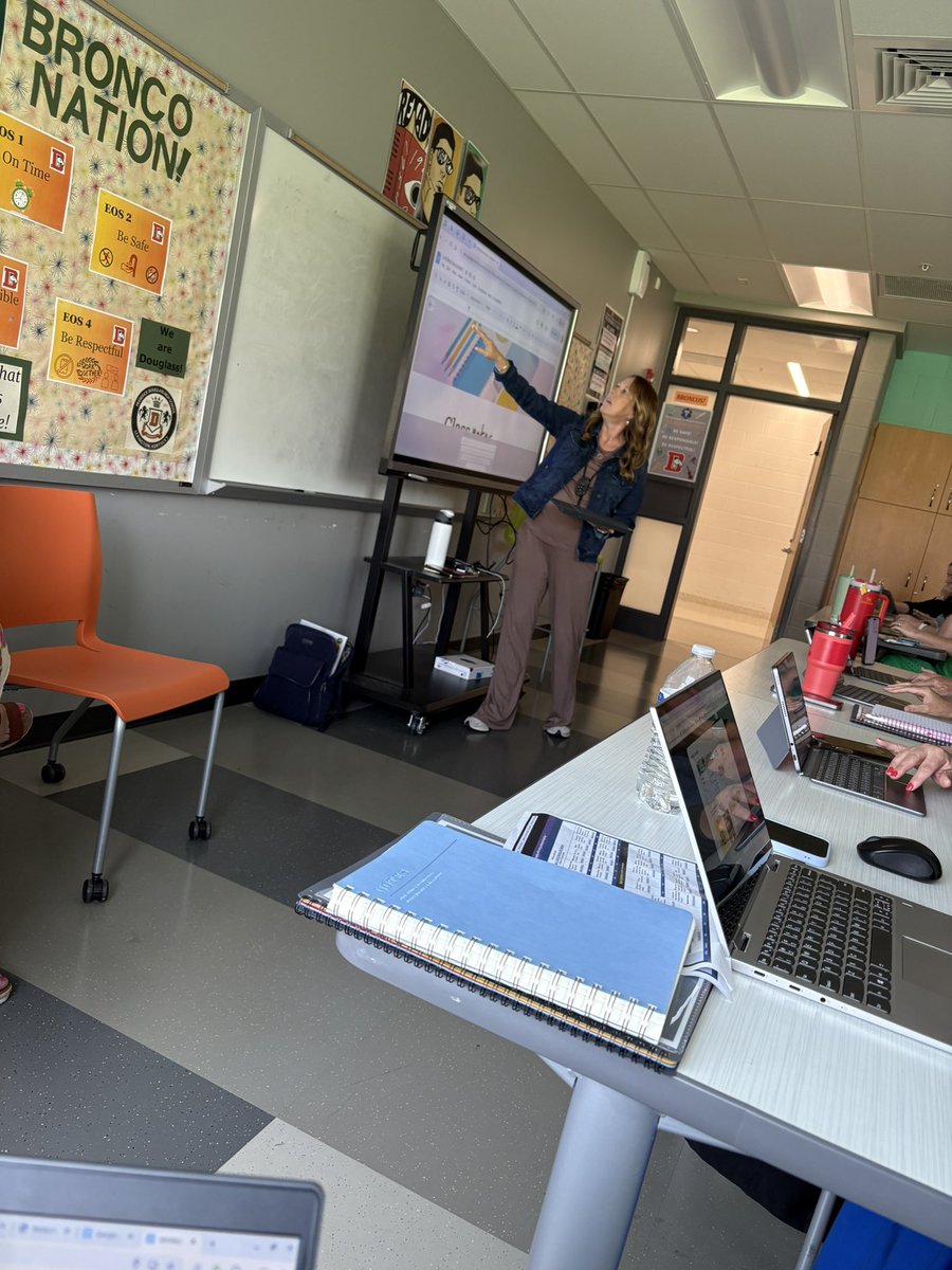 MrsBsEnglish's tweet photo. Kelly always gives the best tips for implementing technology in the classroom! I'm thankful for this session and all of the new Google updates that will help me prepare for next school year! https://t.co/zPg8n5a93f