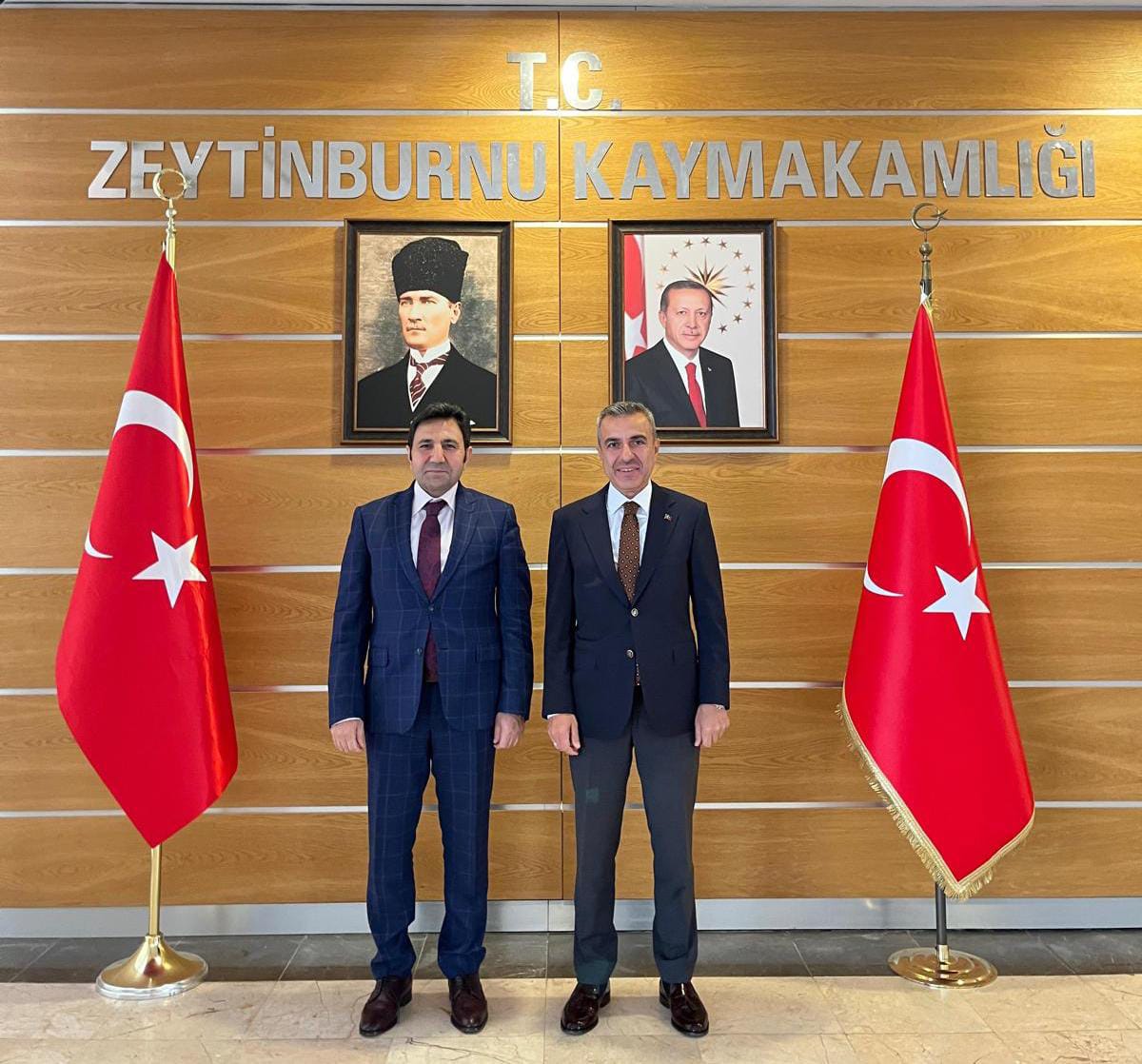 Beyoğlu Kaymakamı Sn. Atakan Atasoy, Kaymakamımız Dr. Adem Uslu'ya iadei ziyarette bulundu.