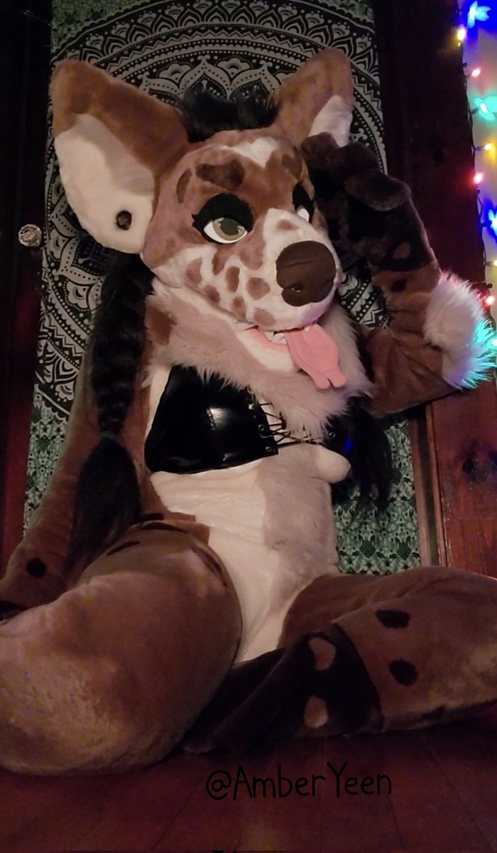AmberQueenYeen tweet media