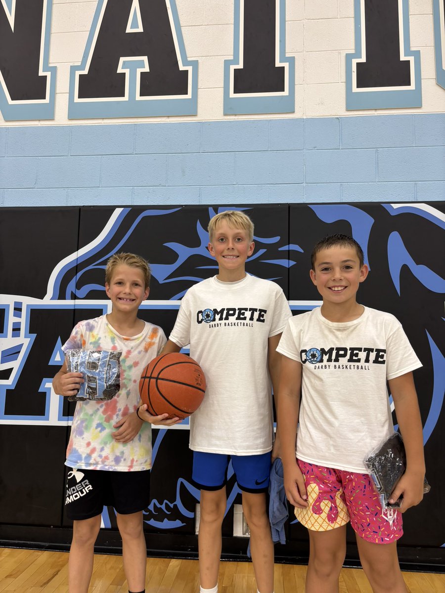 DarbyHoops's tweet image. Congratulations to the campers of the week for all 3 divisions. The best teammates, best listeners and hardest workers all week.