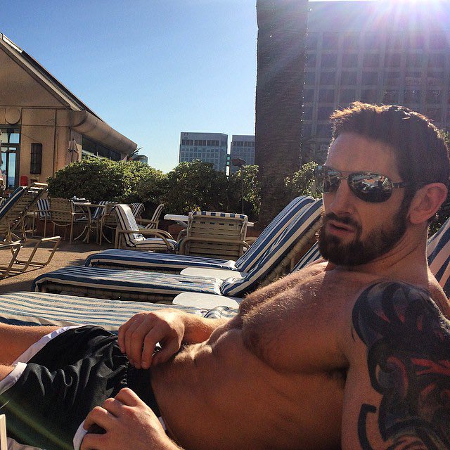 𝐚𝐥𝐞𝐱 ✰ tweet media