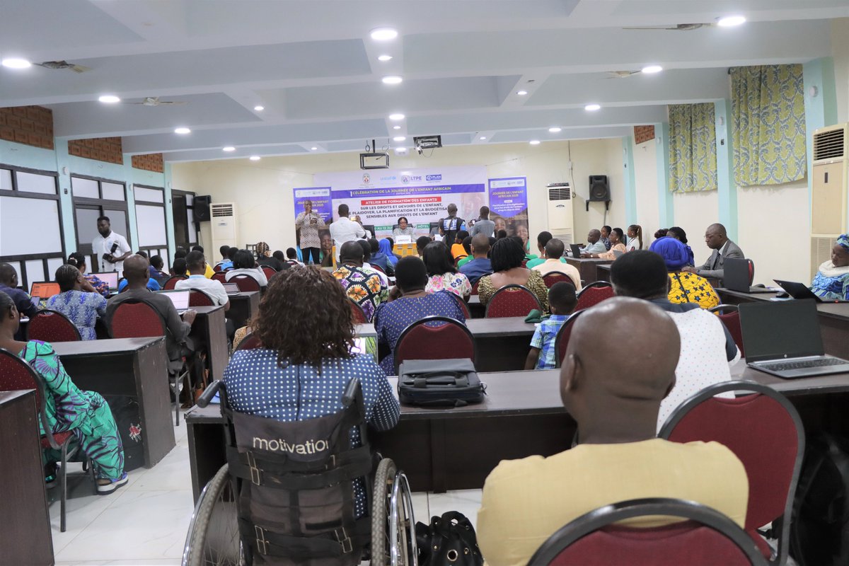 Depuis le 10 juin, 27 enfants venus de divers horizons participent à 3 jours de formation. Au menu : droits &amp; devoirs, plaidoyer, planification et budgétisation sensibles aux droits de l’enfant. Ensemble, ils renforcent leur pouvoir d’agir pour un avenir plus équitable. 
#JEA2025