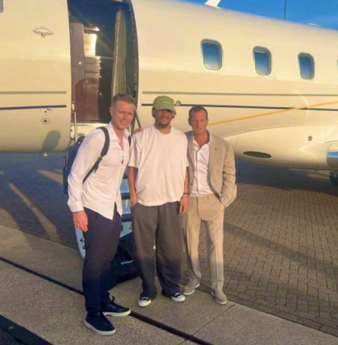 Sane, Galatasaray için İstanbul’a doğru yola çıktı.