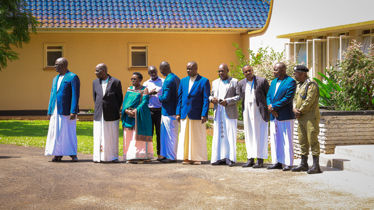 Today, we proudly celebrated the 31st Coronation Anniversary of Omukama Solomon Iguru Gafabusa.
We are deeply grateful to H.E. President Yoweri Kaguta Museveni for honoring the occasion as Chief Guest. Special thanks to the distinguished guests and the emyenda ya Kitara who