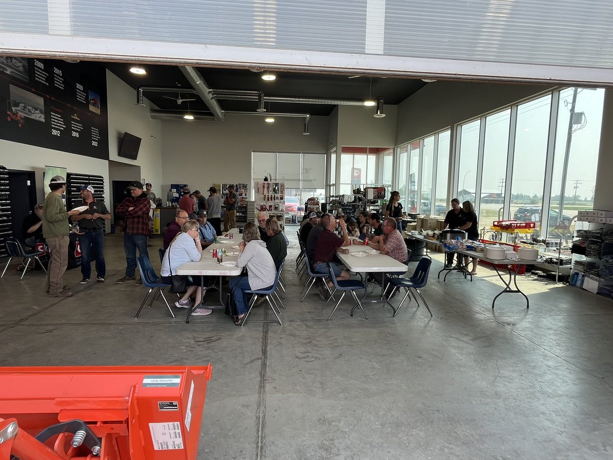 I got to spend the day yesterday at Redvers Ag Kubota for their Kubota Big Orange Event and customer appreciation day!   Great attendance with many of their customers in attendance…and the burgers were great!   
<a href="/KubotaCanadaLtd/">Kubota Canada</a>