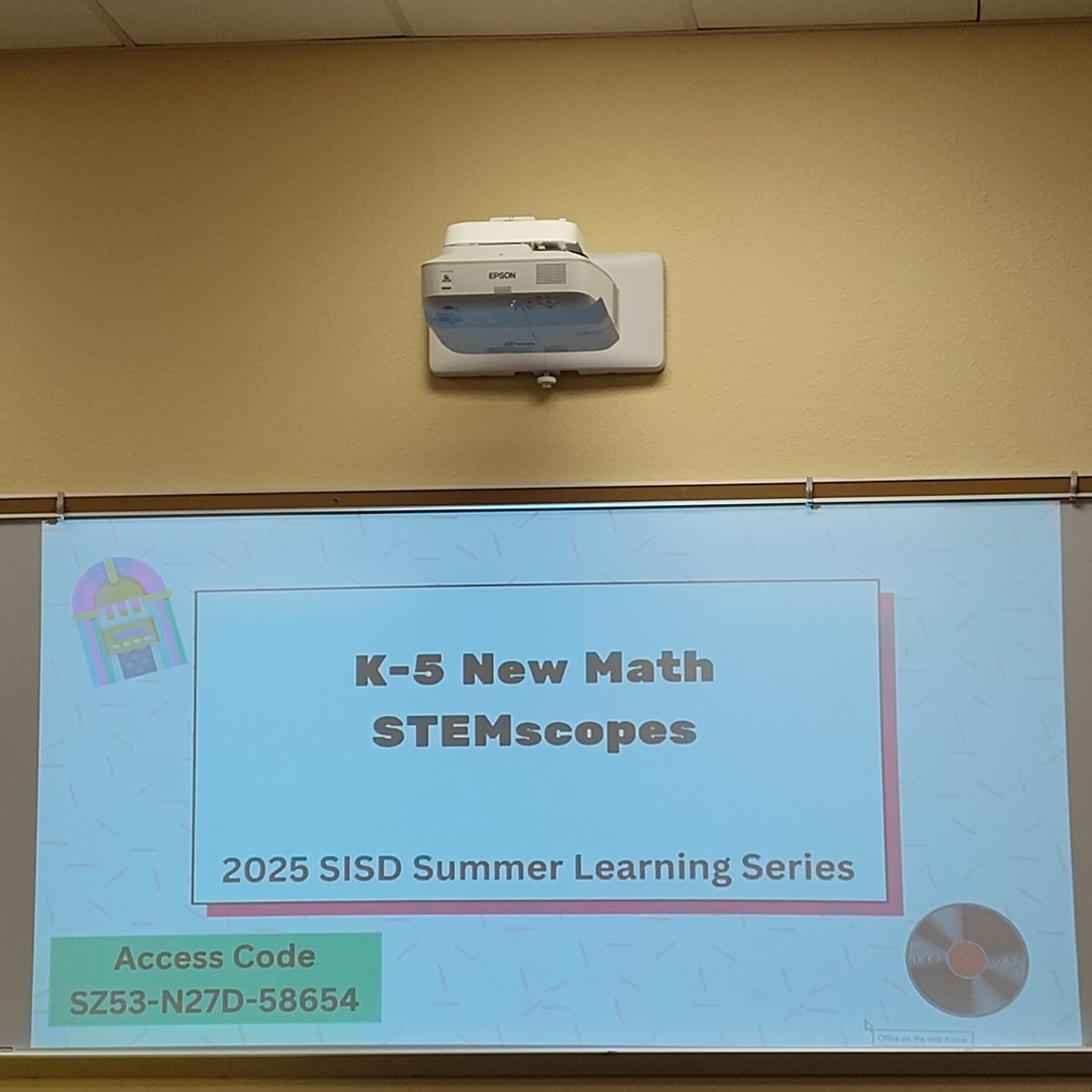 JRamirez_CES's tweet photo. #Summer Elementary Conference @SocorroISD #awesome PD fantastic learning #STEMscopes #AOLMath #TeamSISD @Campestre_ES @J_H_McCullough https://t.co/Q3GPqP62Qf