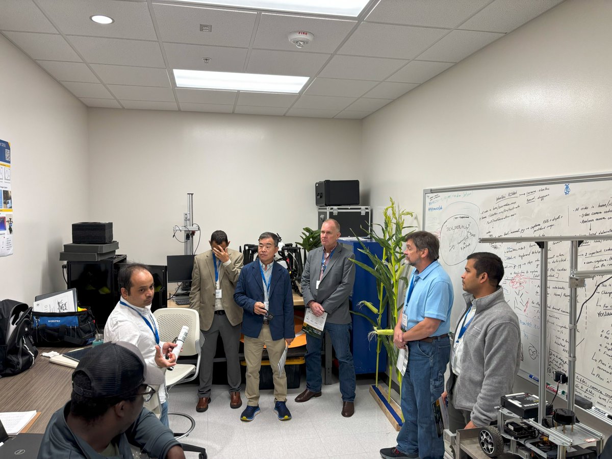 GuilleBalboa's tweet image. This week, I shared #NebraskaDigitalAg updates at the NCERA180 Precision Ag Multistate Meeting, hosted by @kov_pet at South Dakota State University. Great to connect with colleagues from across states to discuss ongoing projects and collaborations. @unlagrohort @UNL_IANR