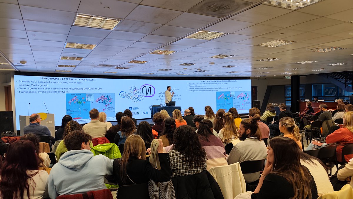 Luego del ☕️presentó el MSc. Erik Winiarski de <a href="/histoemb/">Histología y Embriología Fmed</a> <a href="/fmedoficial/">fmedoficial</a>