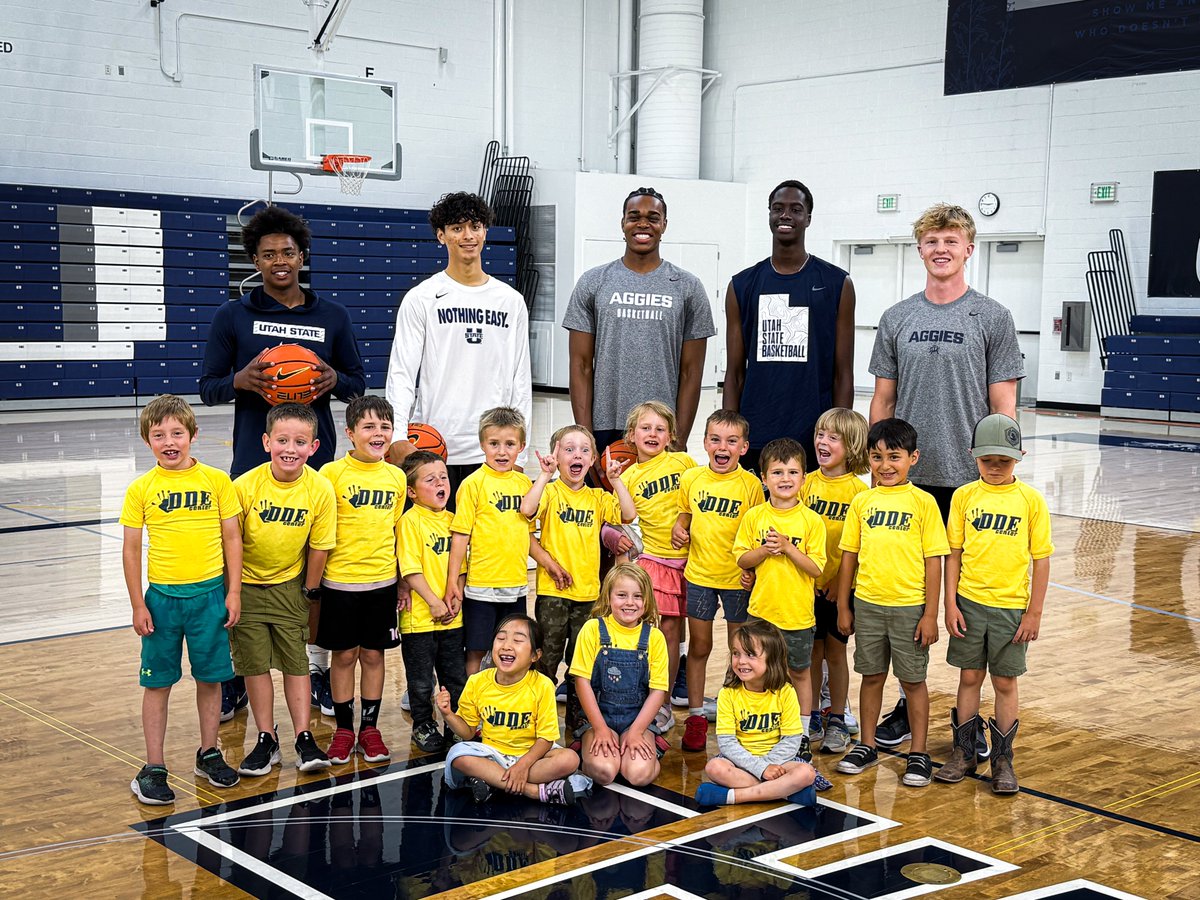 USUBasketball's tweet photo. We had a blast hosting the kids from the Dolores Dore Eccles Center for Early Care &amp; Education yesterday! https://t.co/DytBYfWbsz