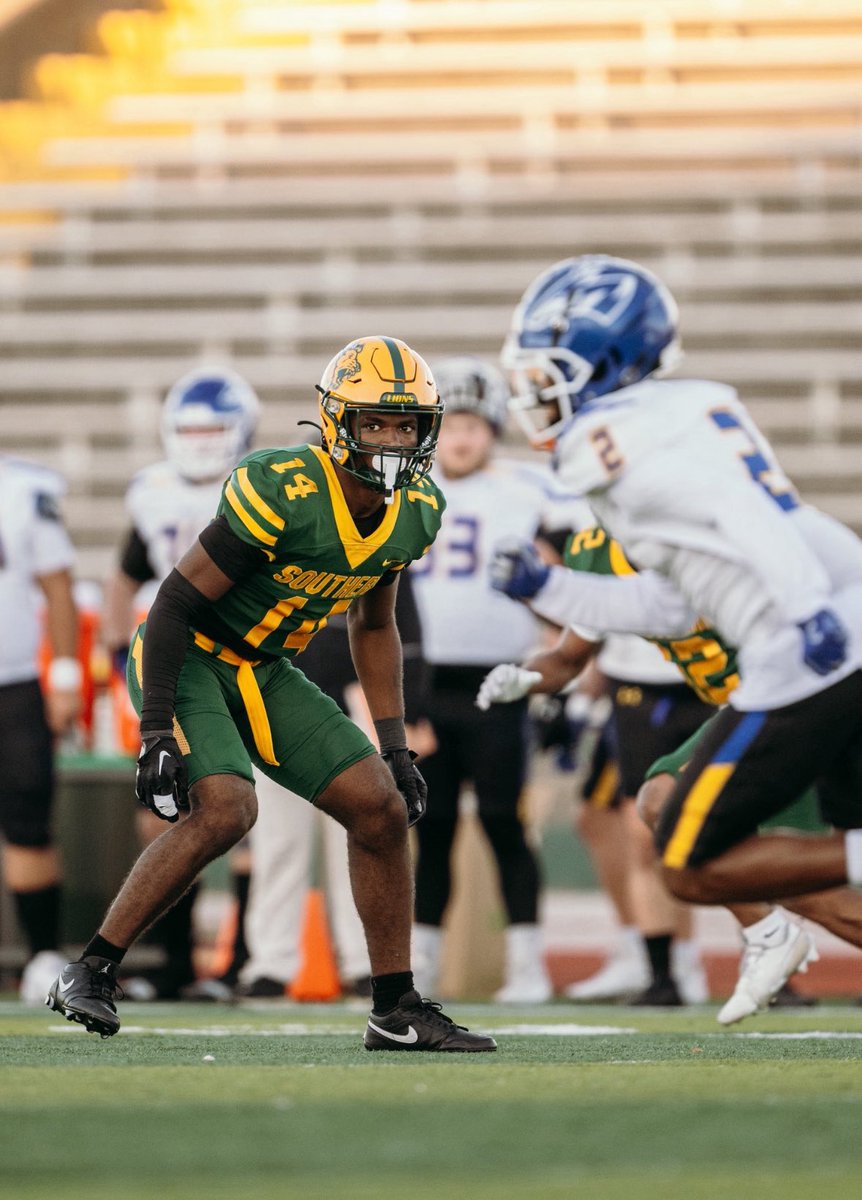 _makh11's tweet image. I will be at Missouri Southern this Saturday! @RitenourFball @AllenTrieu @JPRockMO @SeanW_247Sports