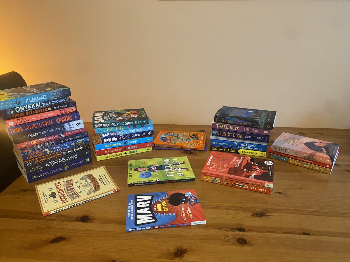 PrimaryFerham's tweet image. The last full bag from @Literacy_Trust #librariesforprimaries We will have some thrilled Sam Wu fans in Y3. Mrs Fenton is thrilled to see a second @lisette_auton as she is almost at the end of Haven Point. And Mrs Bradley has bagsied it next! @jmatschools
