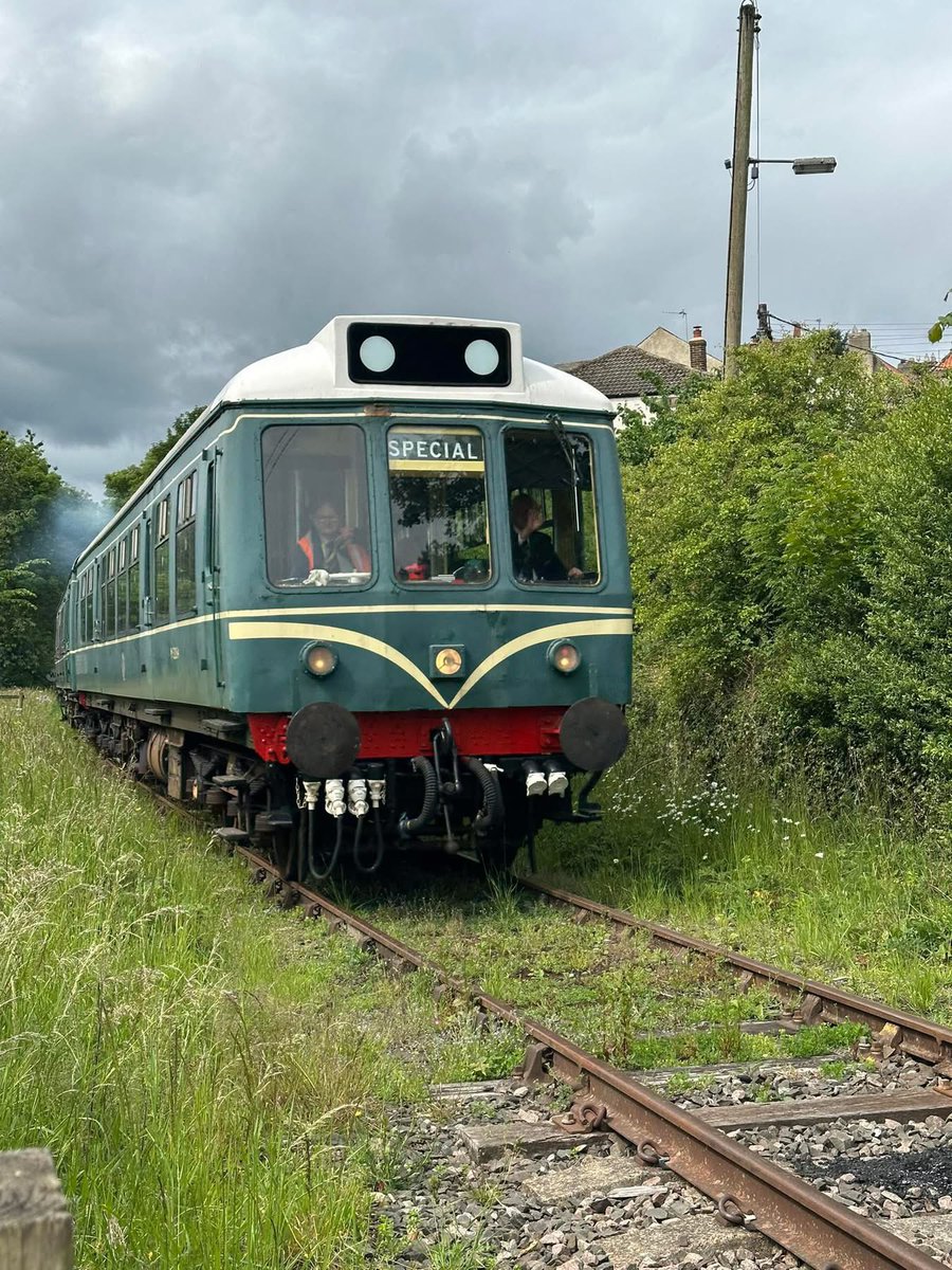 RailwayTrust's tweet image. 2 car 1st generation #DMMU #Class108 will be in service this Saturday between #Stanhope &amp;amp; #Bishopauckland 10% for Dads and Grandads on advance fares weardale-railway.digitickets.co.uk/category/48465… Code: FDD10

📸 Kevin Richardson