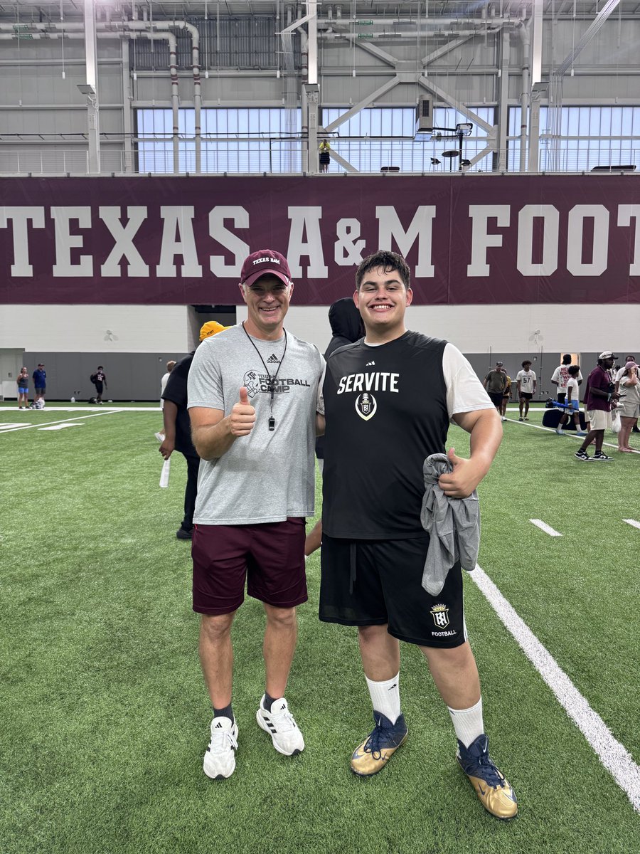 AxelSimon2010's tweet photo. Great BIG thank you to Texas A&M for the two camps I attended. Prospect & Big Man.  Looking forward to what the future holds. Received priceless instruction! @coachelko 
@CoachCushing @AggieFootball @12thMan @coachelko @CoachReino @CoachTOAF @LTizle @GregBiggins @ServiteFootball #gigem  #servite #trinityleague