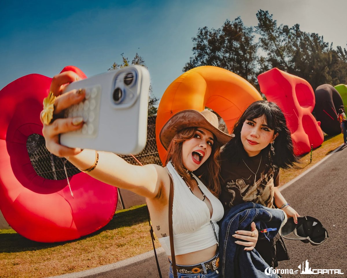 ¡SELFIE! 📸🩵 

taggea con quién irás a #CoronaCapital25 ✌️

🎟️ en bit.ly/CC25_ON