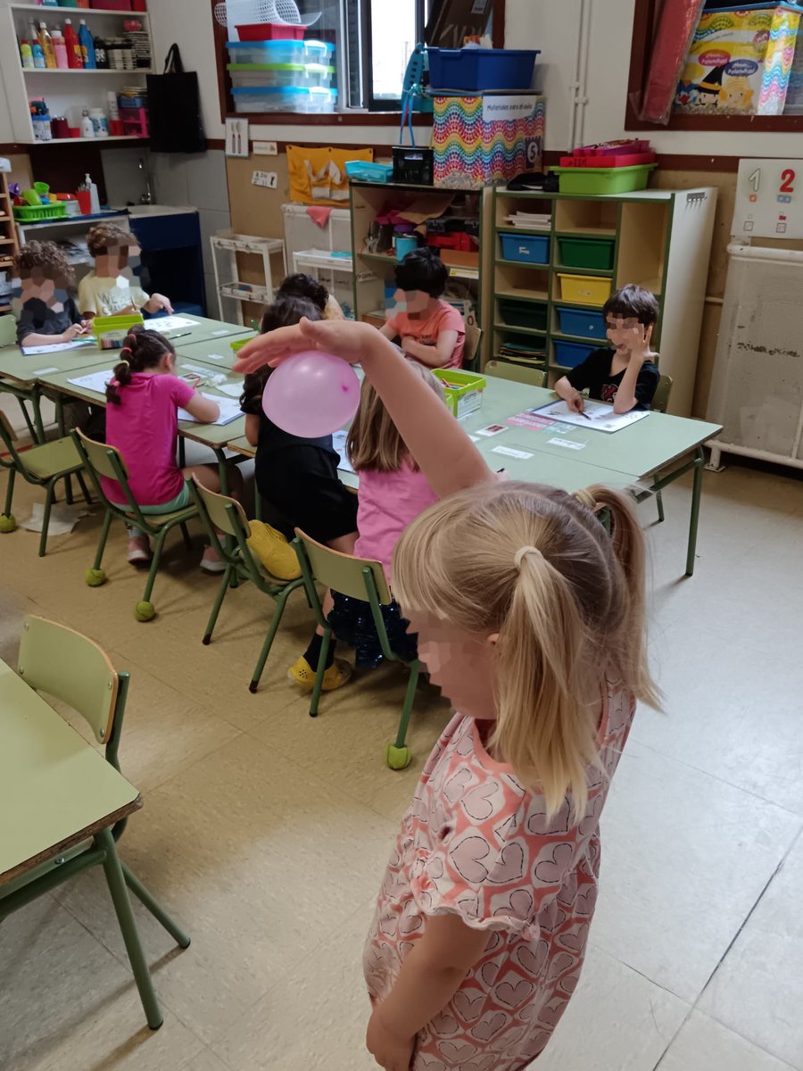 Hoy en 5 años de #Lapalomaceip hemos experimentado on la electricidad estática que tenemos en nuestro cuerpo como los dioses de la mitología. Quizás hayamos tenido tormenta por algo