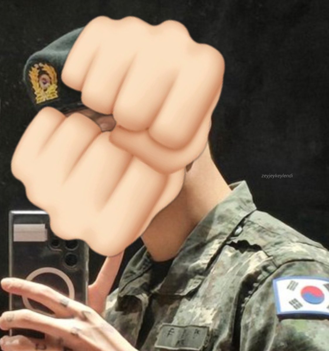 hey jungkook⁷ tweet media