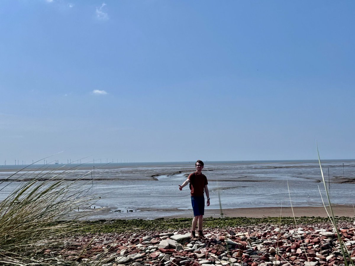 In an unexpected free day I headed to Merseyrail land and met up with Nick Badley for a bit of a pub crawl around the Merseyrail network.

We did include a walk at one point to break the day up a bit!

Things learnt today was, it’s weird with no 507s about, but a good weird!