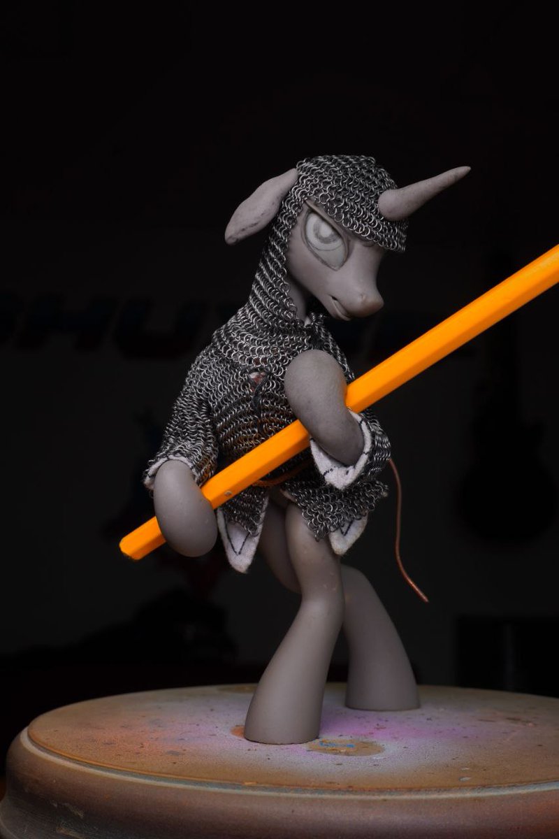 Many months will pass before this Twilight becomes a full-fledged wizard covered in artifacts. There is still an insane amount of work ahead: finish the chainmail, craft a staff and a cloak, a tome with forbidden spells, and of course a hat!

#MLP