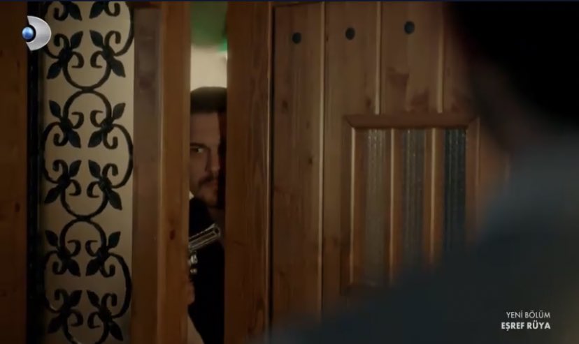 Şey Gürdal'ı Kadir 'in eline düşürsenize... Hiç üzülmeyiz yatak sahnesinden iyidir.
#esrefrüya