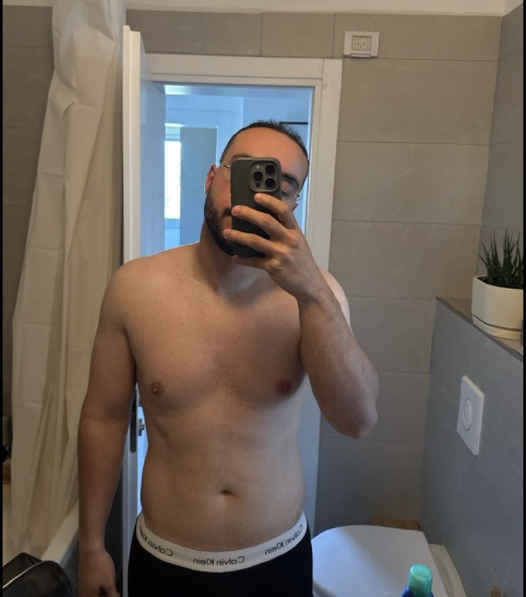 MoonGuyXXX (@moonguyxxx) on Twitter photo 