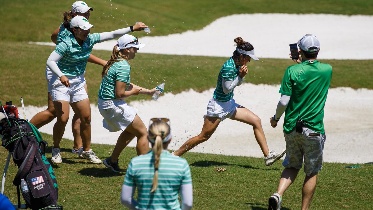 MeanGreenWGolf's tweet image. 𝗪𝗮𝘆 𝗕𝗮𝗰𝗸 Wednesday 🏆
Let's go all the way back to 4.21.21 when we won our first conference title in program history. Entered the day 4 shots back, won the thing by 12 shots 😤
Audrey Tan won the indy 🥇 at -9 to set a 54-hole program record she would match a month later