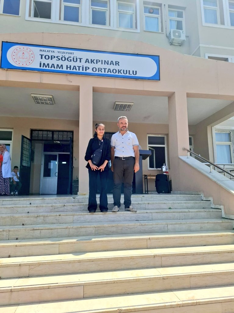 📍Topsöğüt Akpınar İHO tarafından düzenlenen "Namaz" konulu yarışmada dereceye giren öğrencilerimize ödülleri takdim ettik.☺️

Katılım sağlayan tüm öğrencilerimizi tebrik ediyor, emeği geçen idareci ve öğretmenlerimize teşekkür ediyoruz.🙏

<a href="/tcmeb/">Millî Eğitim Bakanlığı</a> <a href="/Yusuf__Tekin/">Yusuf Tekin</a> <a href="/behcet_bakir/">behçet bakır 🇹🇷</a>
