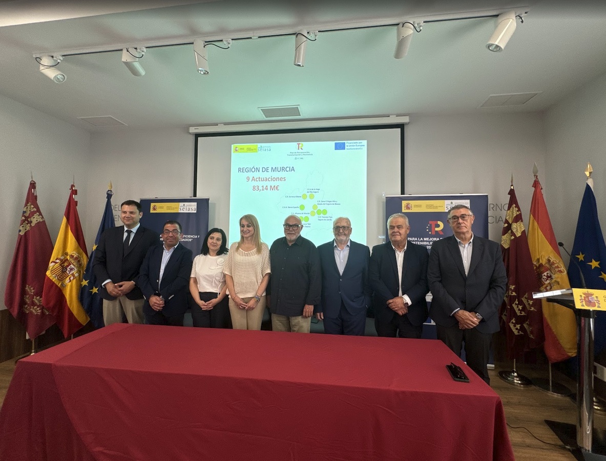 crtotana's tweet image. Ayer firmamos junto a @SEIASA un convenio con inversión de 4,5 M€, incluido dentro del @P_Recuperacion @gobmapa.

La actuación contempla la ejecución de una balsa  junto a la EDAR, la cubrición de balsas, 3 tramos de tubería y la sustitución de un bombeo. 

#Regadioeficiente