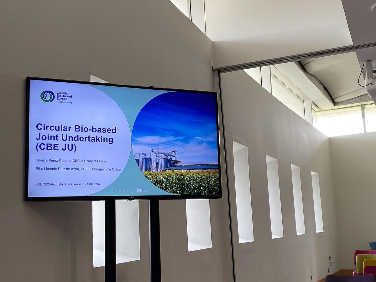 REDYSIGNProject's tweet image. 🎤 Hannes Orelma on stage at @EUBCE!

This session was a great opportunity to connect with fellow European projects, industry experts, and researchers and to engage in meaningful dialogue around policy, biomass, biocircularity, and the bioeconomy. ♻️

#EUBCE2025 #HorizonEU