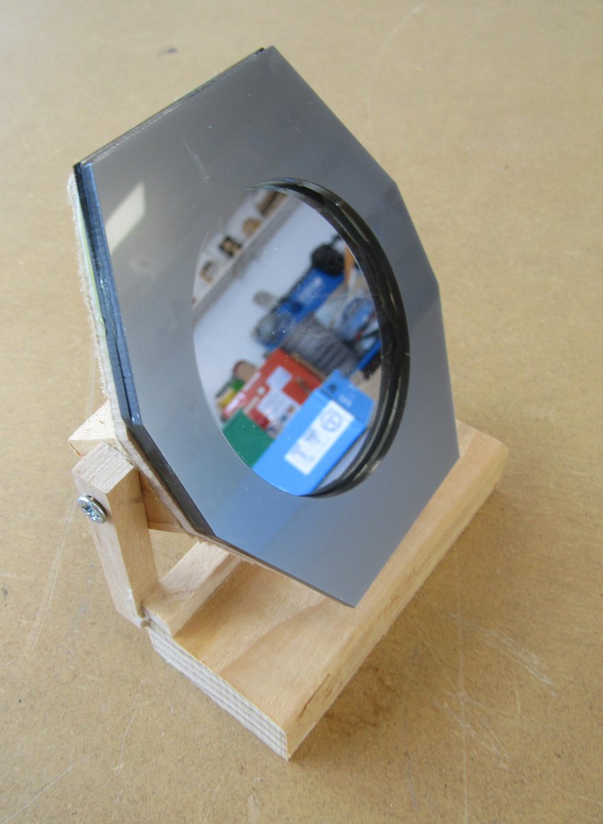 AKSDesignTech's tweet image. Following busy whole school examinations @AKSSchool it has been great to get back to some practical work this week! Year 9 D&T have been experimenting with a new mirror project, incorporating different materials & practical learning. Super efforts! 🛠️💡🏆