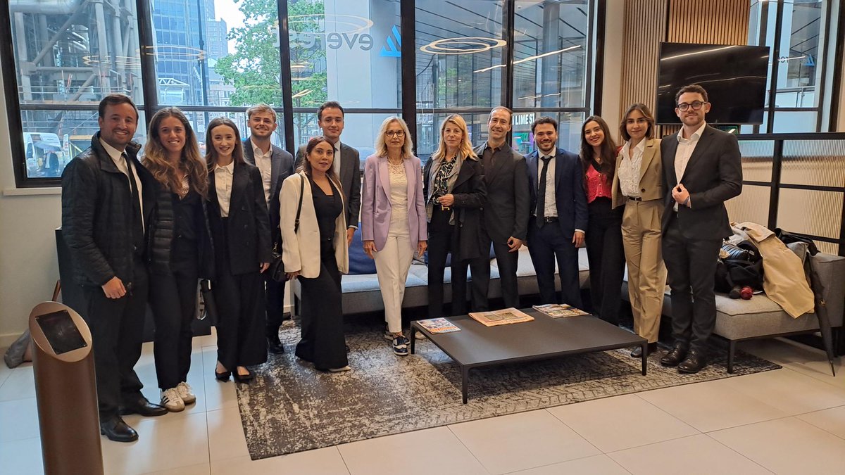 🌍 London Study Tour 2025: 3 days, 4 global companies, dozens of managers, hundreds of insights.
📍 From <a href="/MarshGlobal/">Marsh</a>  to <a href="/LloydsofLondon/">Lloyd's</a> , #EverestReinsurance to <a href="/GSK/">GSK</a>  – thank you for hosting MIB students!
#MIBTrieste #SchoolofManagement #StudyTour #London #MasterinInsurance