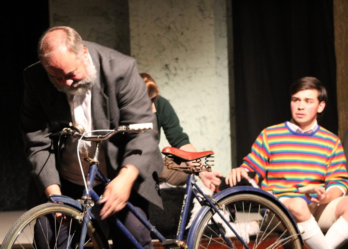 “Goodnight Mr Tom” 🧳🏡🚲

Opening night tonight :)