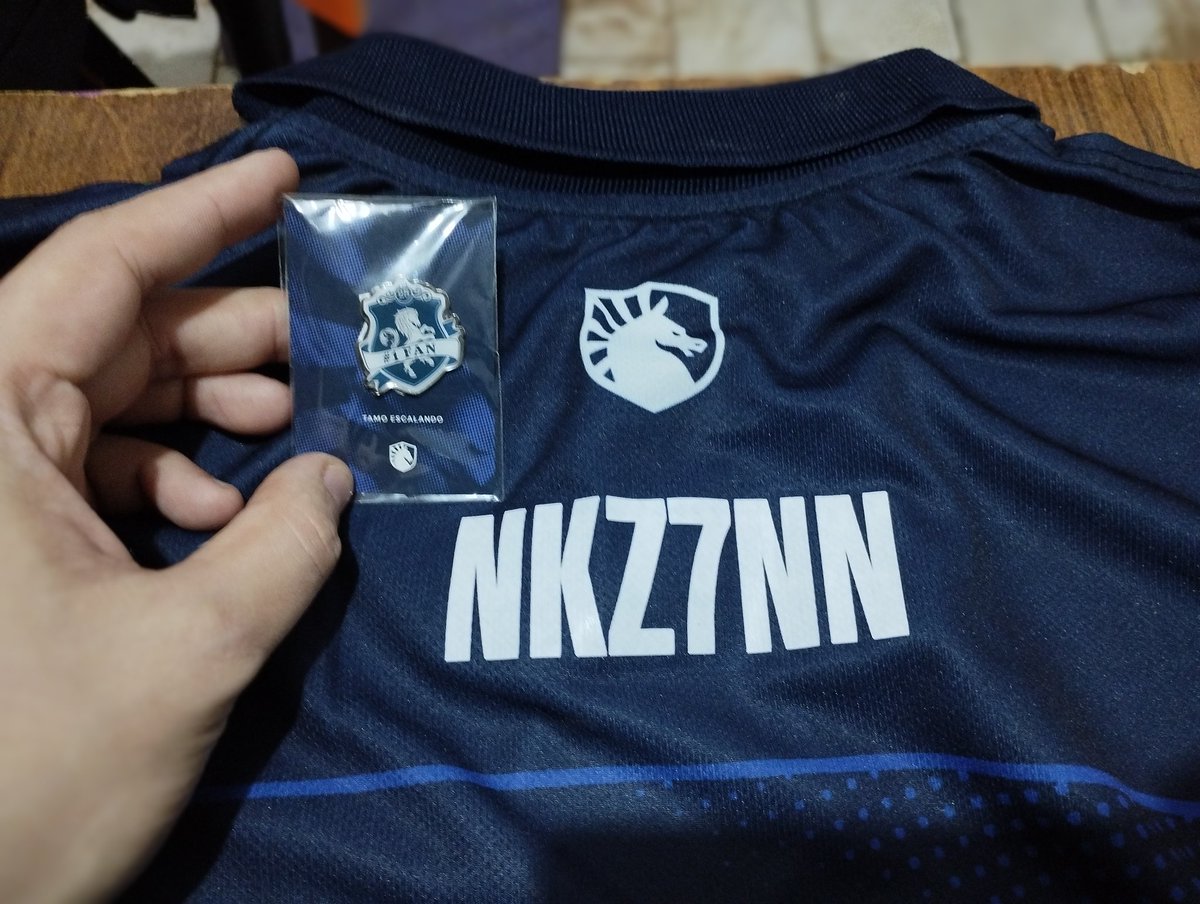 SKz7nn's tweet photo. Linda demais, 25 anos de @TeamLiquidBR 🐎💙🤍 https://t.co/vToUsOZvvY
