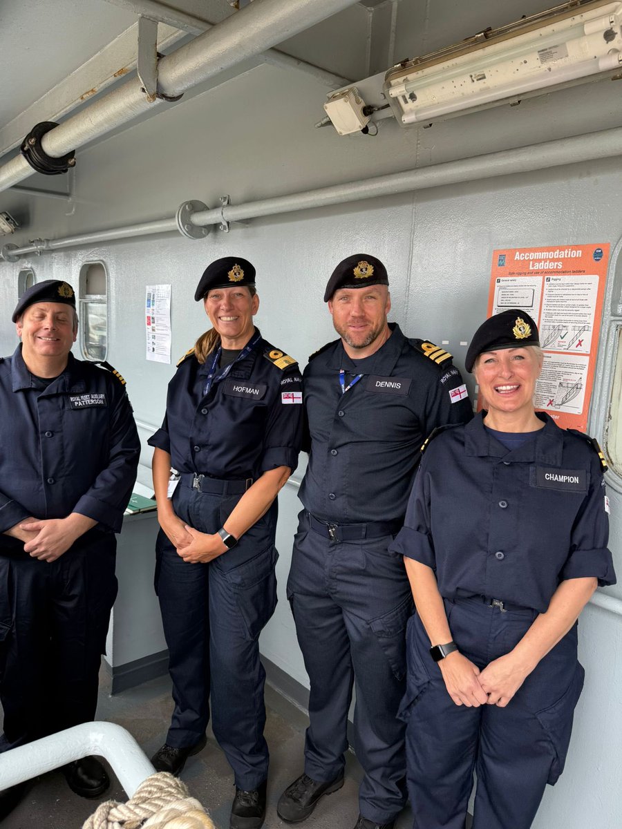CdreAHofman's tweet image. Great to spend time with our brilliant @RoyalNavy and wider @DMS_MilMed clinicians and @RMBandService onboard @RFAArgus as we reorientate the Role 3 Hospital Team to the platform, so much enthusiasm, teamwork and learning, Thank you as always to the RFA for your hospitality.