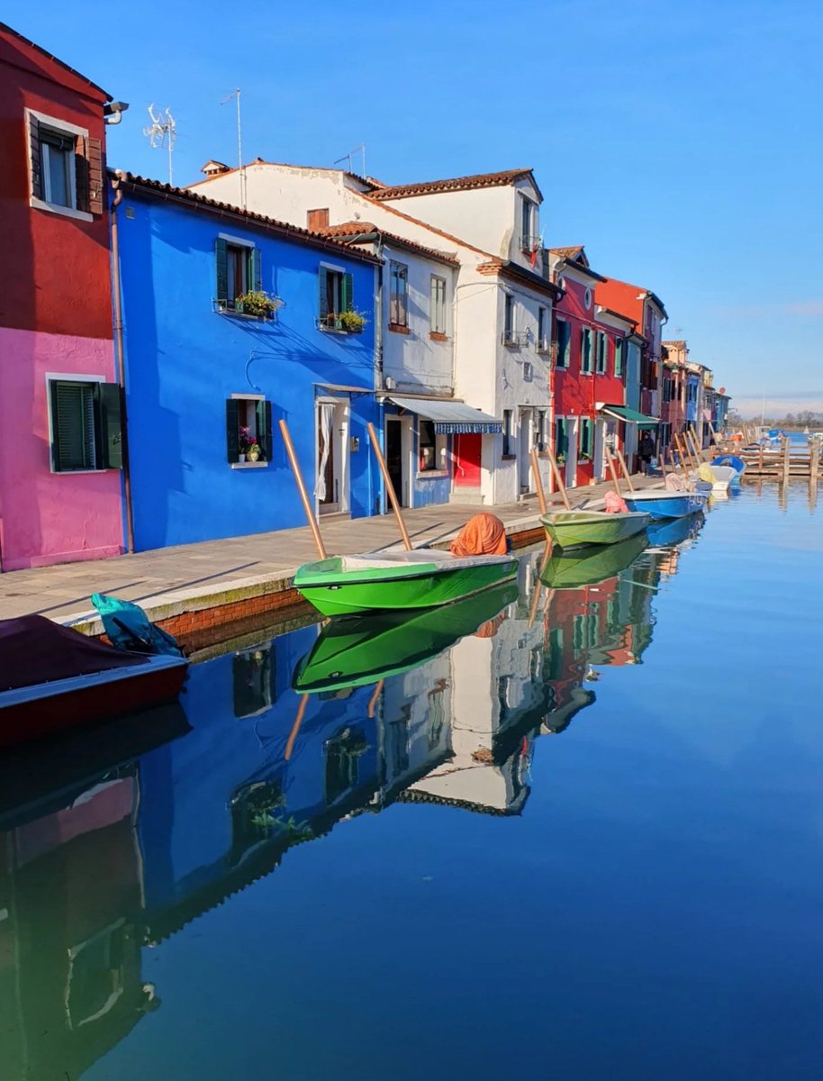 Monica09058845's tweet photo. Burano e le sue casette colorate 🤩🤩🤩 https://t.co/4xmG7fox3H